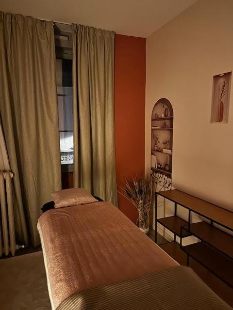Hotel Terminus - Pizzeria Pizz'a Gogo - Salle De Sport - Face A La Gare Lons-le-Saunier