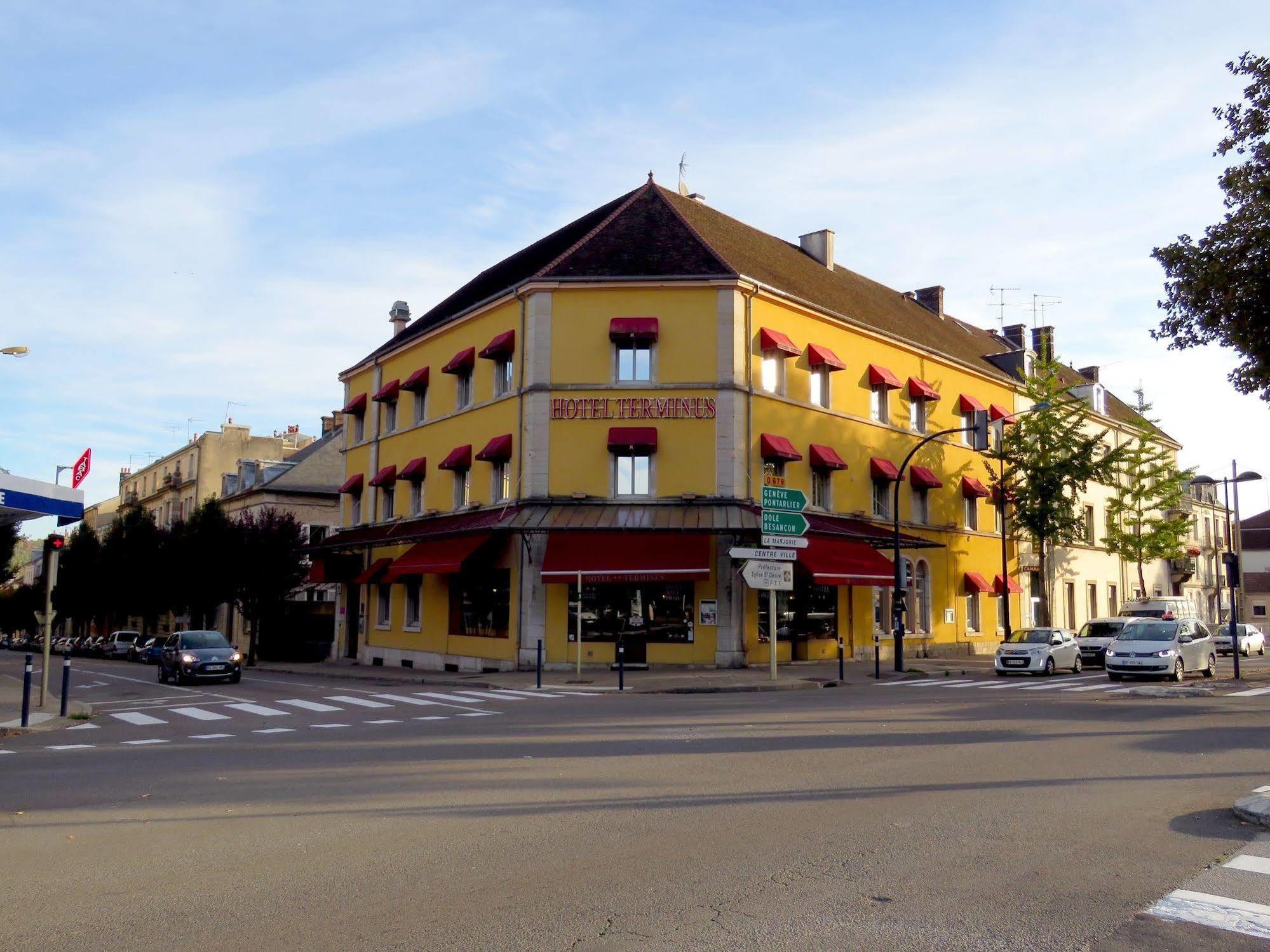 Hotel Terminus - Pizzeria Pizz'a Gogo - Salle De Sport - Face A La Gare Lons-le-Saunier