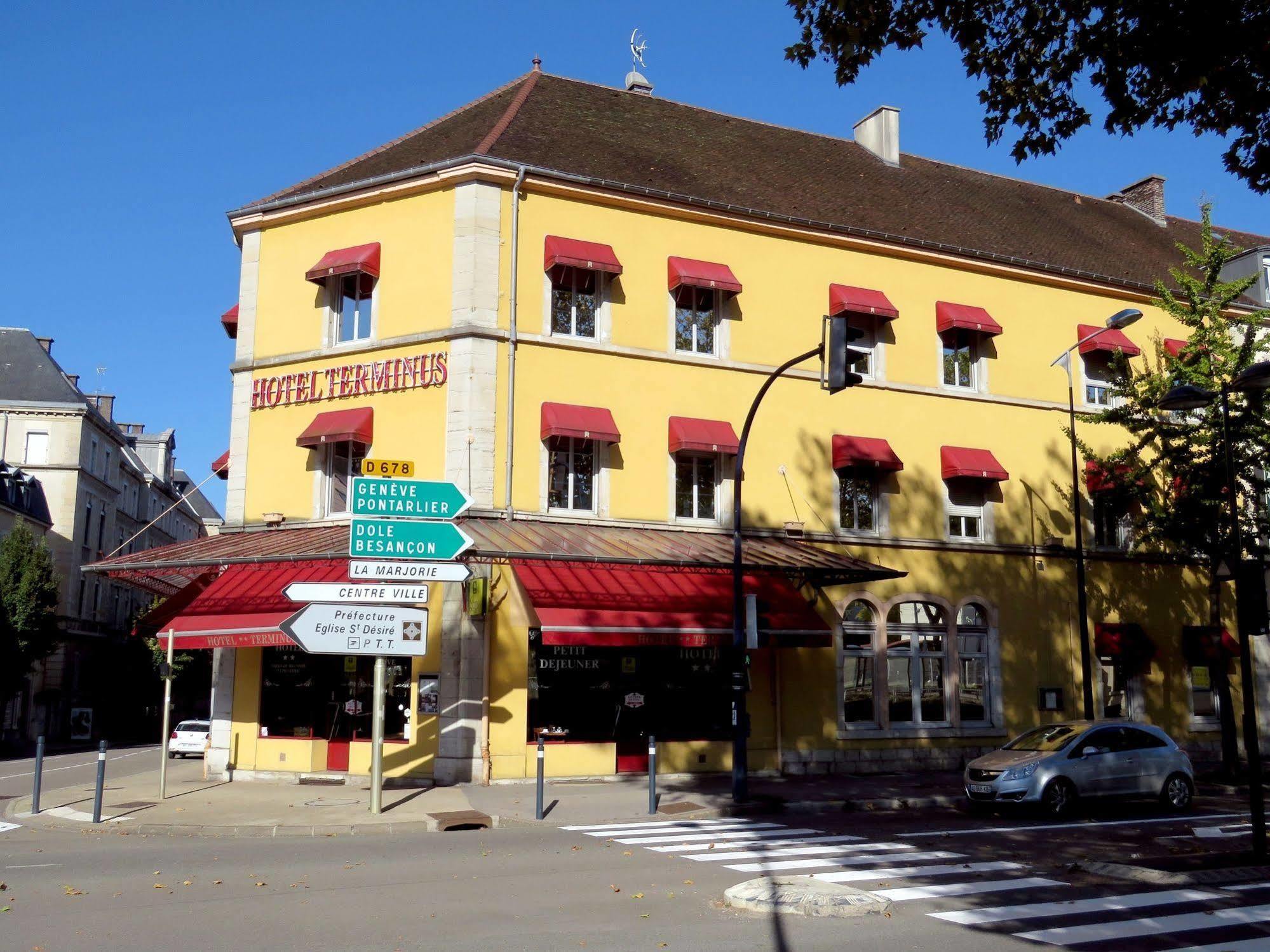 Hotel Terminus - Pizzeria Pizz'a Gogo - Salle De Sport - Face A La Gare 2*